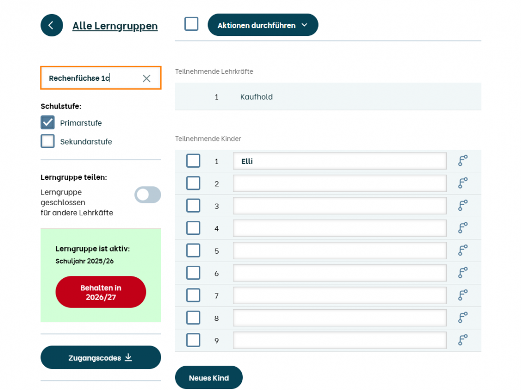 Es ist die Ansicht Klasse bearbeiten zu sehen. Neben verschiedenen Angaben ist hier ein roter Button zu sehen: Behalten in 2026/26.